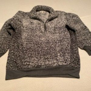 Express Medium Pullover with pockets